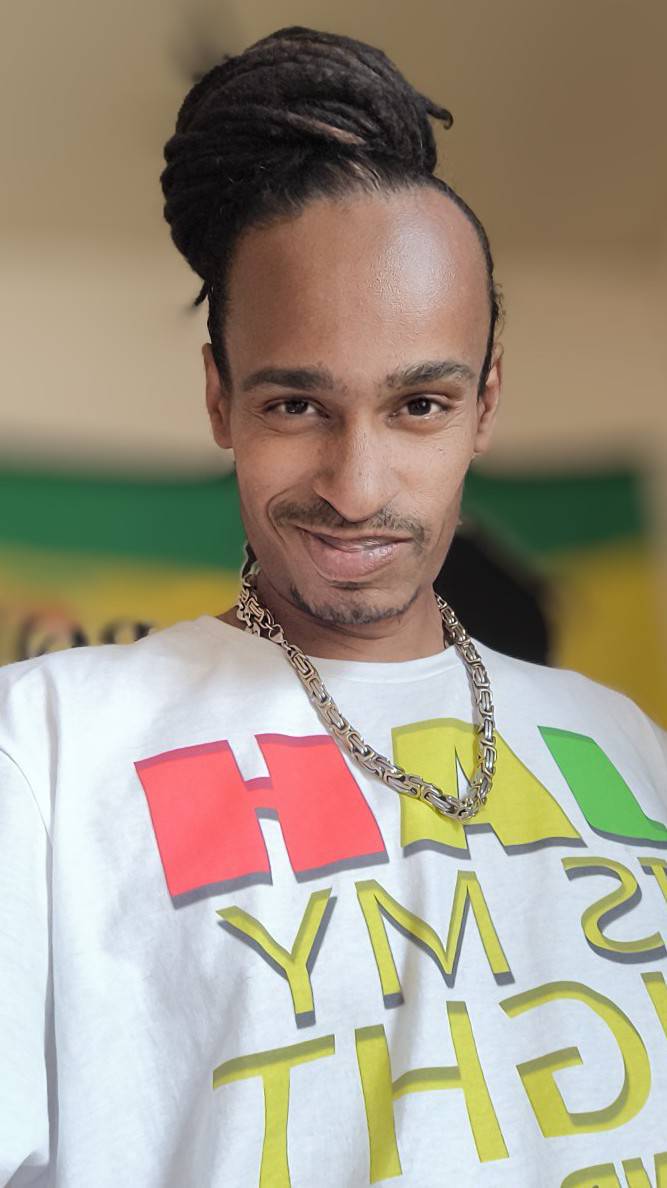 ai character: Selektah Mellojah  background