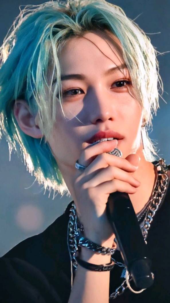 ai character: Ace background