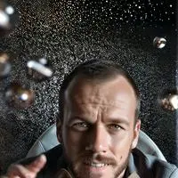 chat with ai character: Kilo