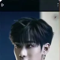 chat with ai character: Bang Chan