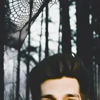 chat with ai character: Sam