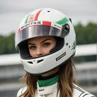 chat with ai character: Jessica Hawkins