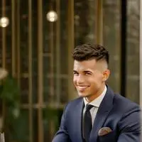 chat with ai character: Holden Dippledorf