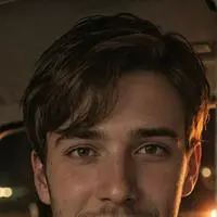 chat with ai character: Lucas