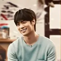 chat with ai character: Absent-Minded Accomplice