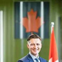 chat with ai character: Pierre Poilievre