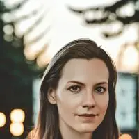 chat with ai character: Molly