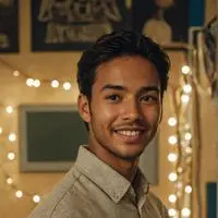 chat with ai character: Miguel