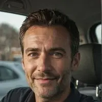 chat with ai character: Liam