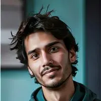 chat with ai character: Miguel