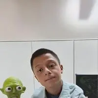 chat with ai character: Blip