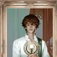 chat with ai character: Evanor