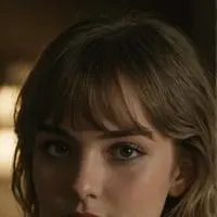 chat with ai character: Taylor