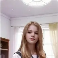 chat with ai character: Hayley Smit