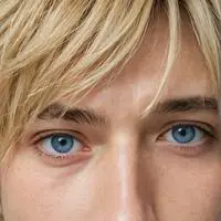 chat with ai character: Sam Golbah