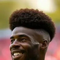 chat with ai character: Moussa Diaby