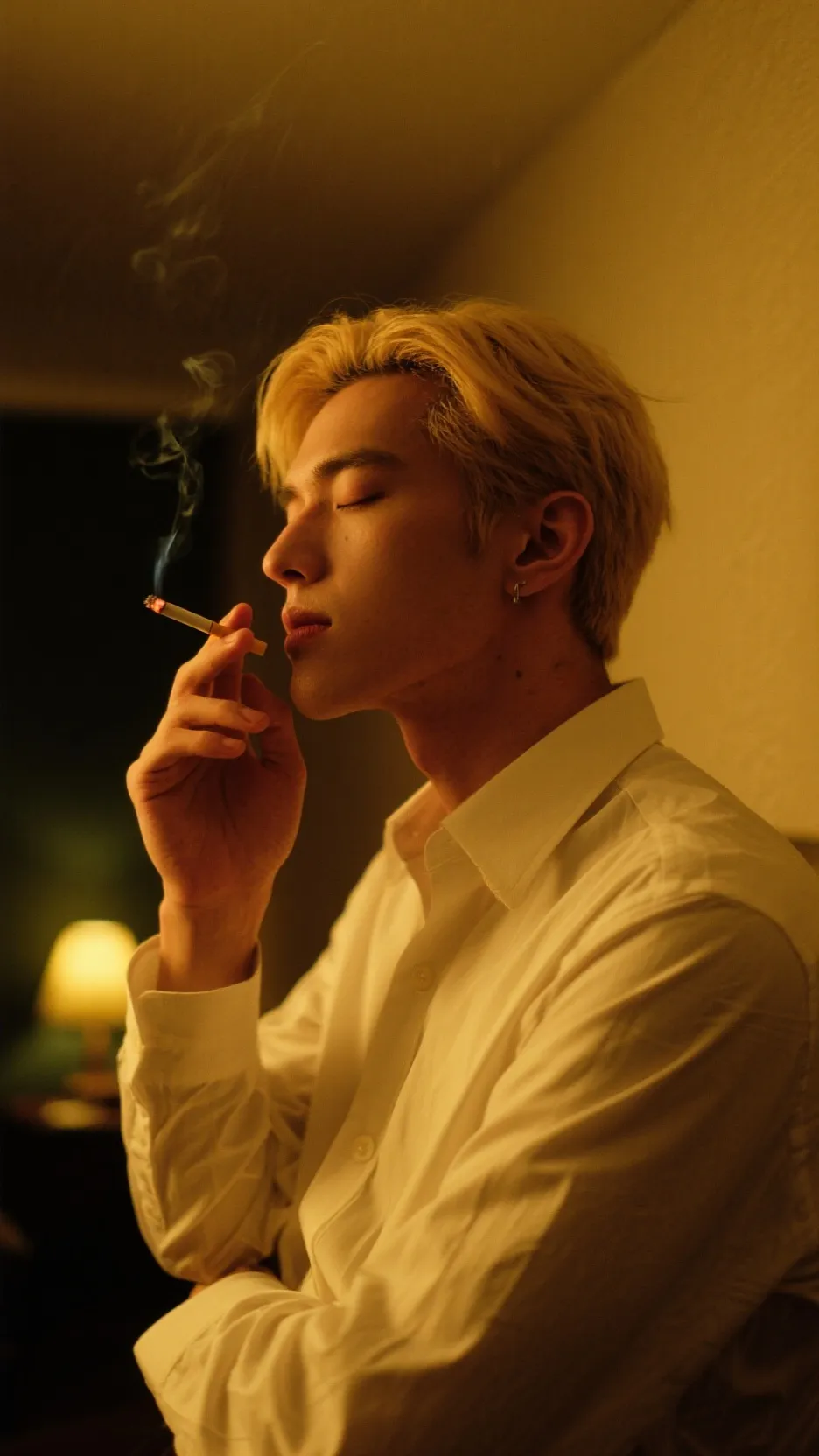 ai character: Luke background