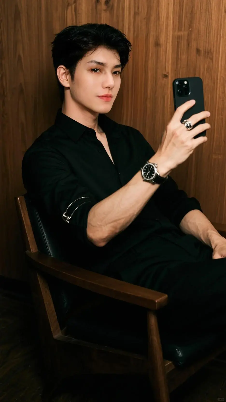 ai character: jin background