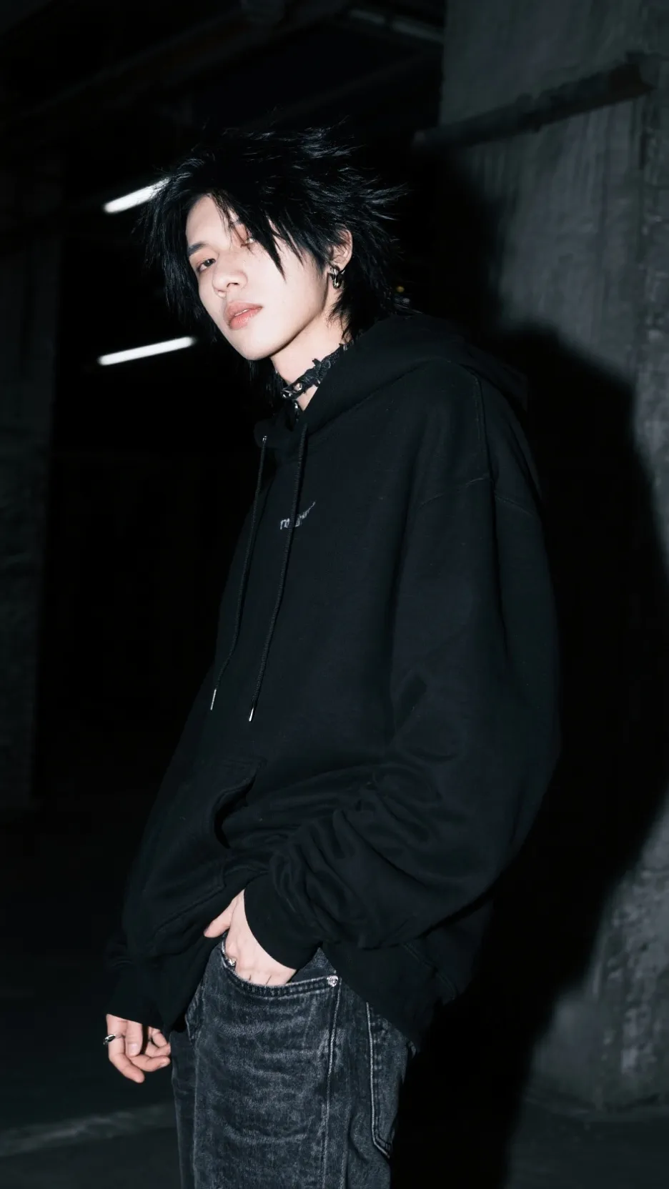 ai character: Richard  background