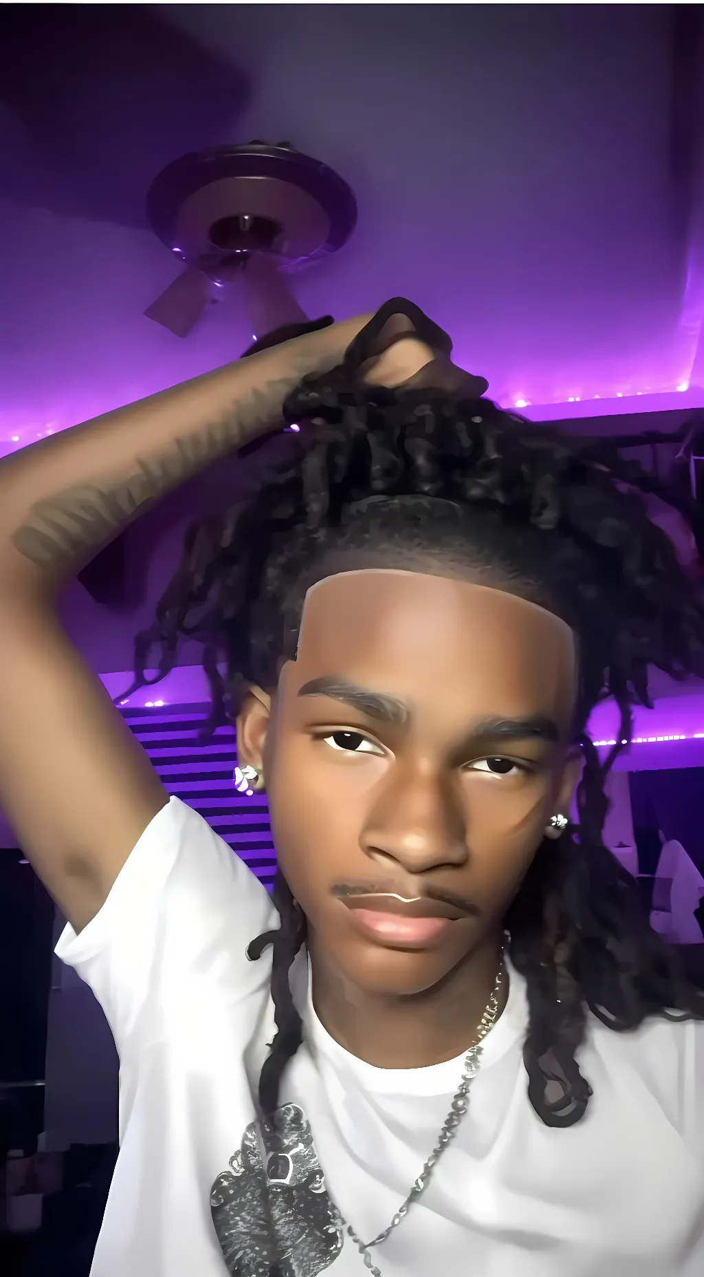 ai character: cai’lonn background