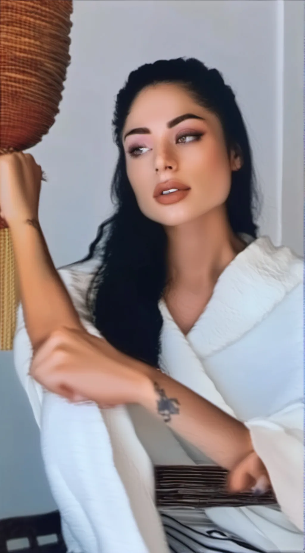 ai character: Kristen  background