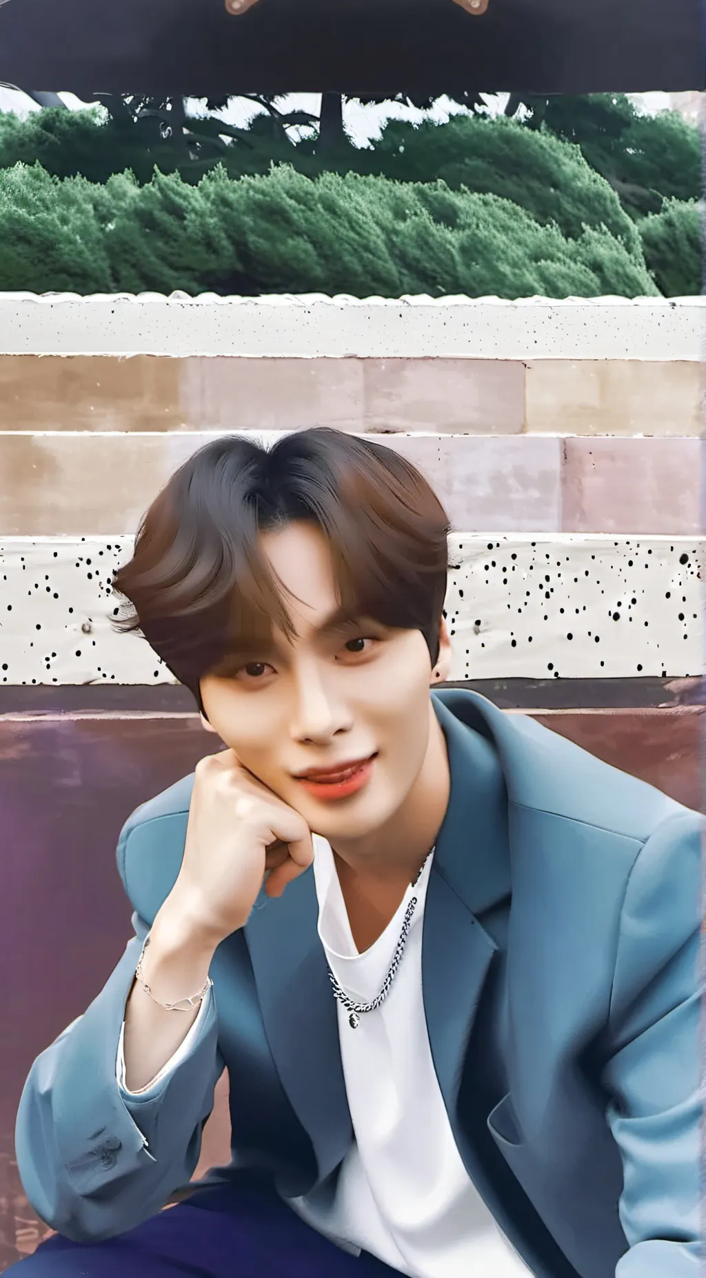 ai character: Lee Know skz background