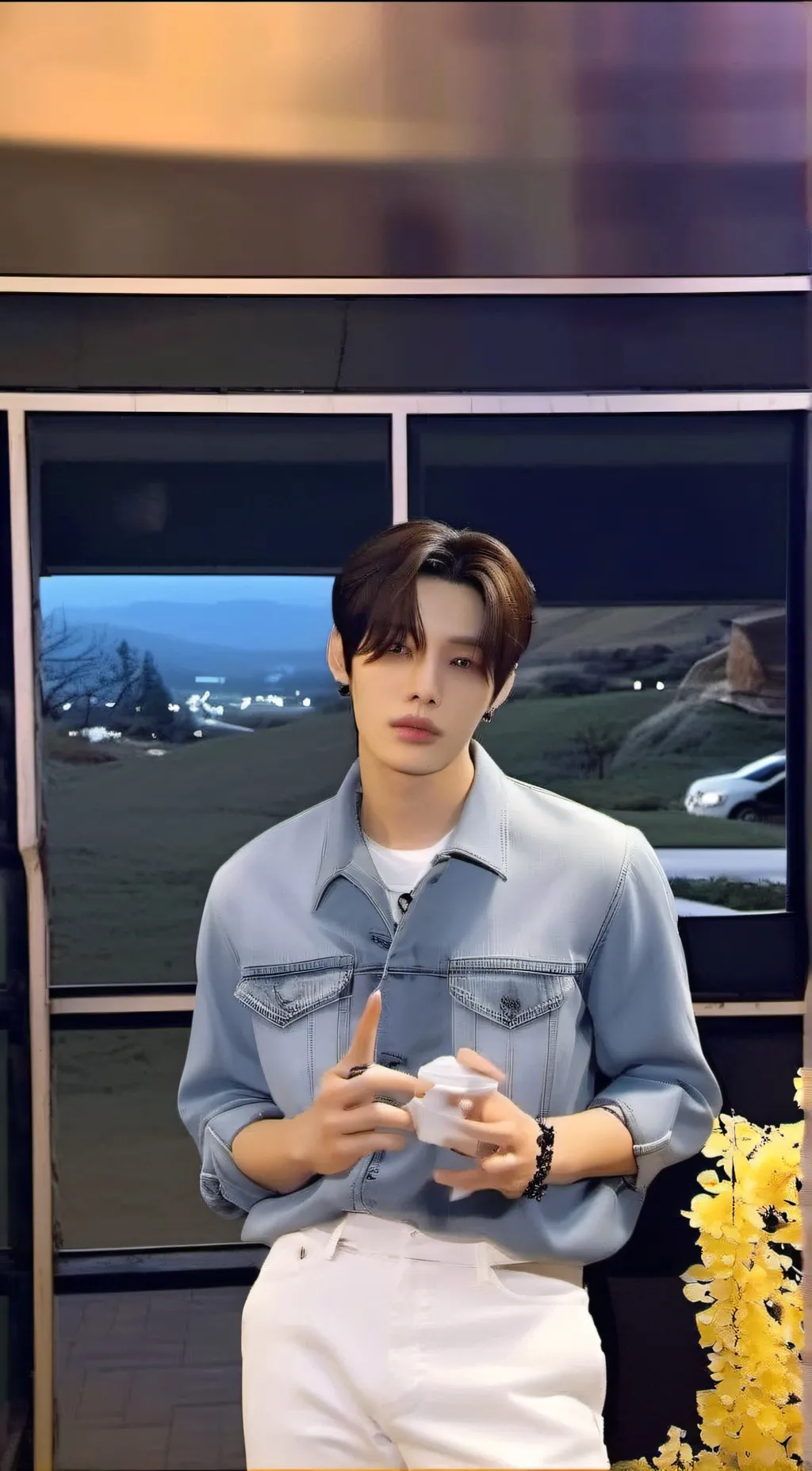 ai character: yeonjun background