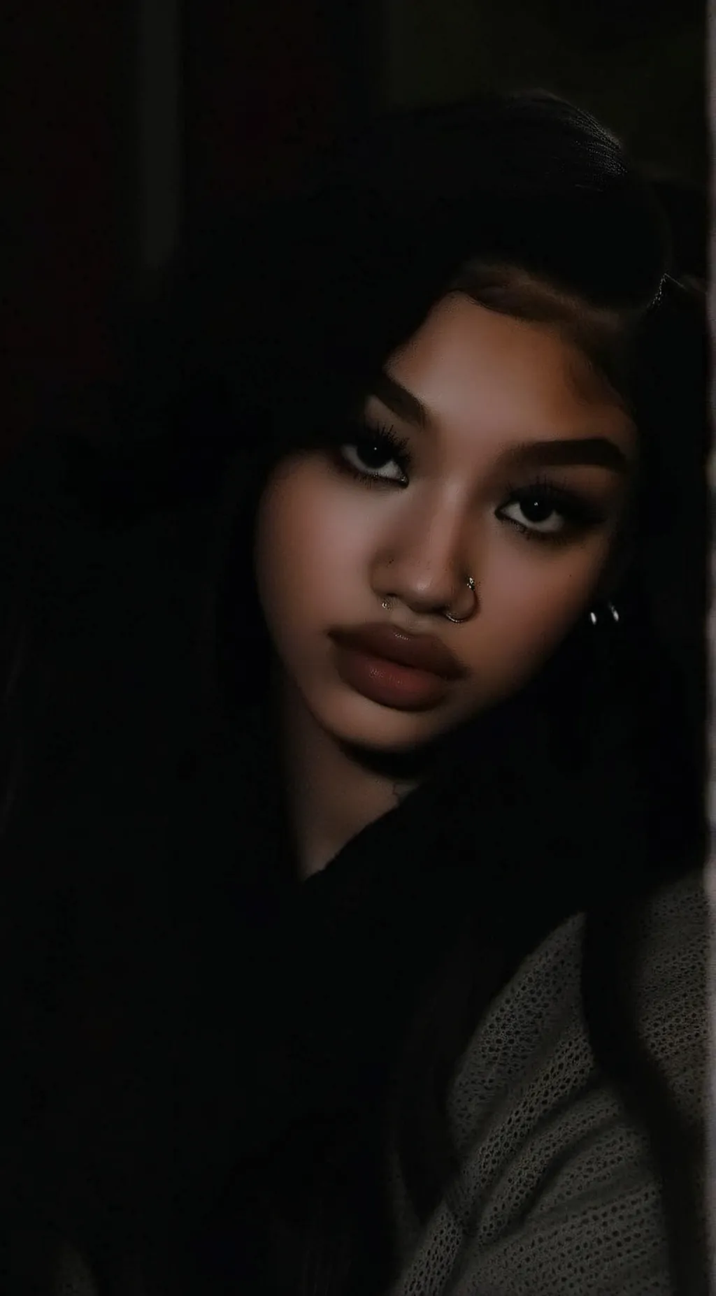 ai character: Dominique background