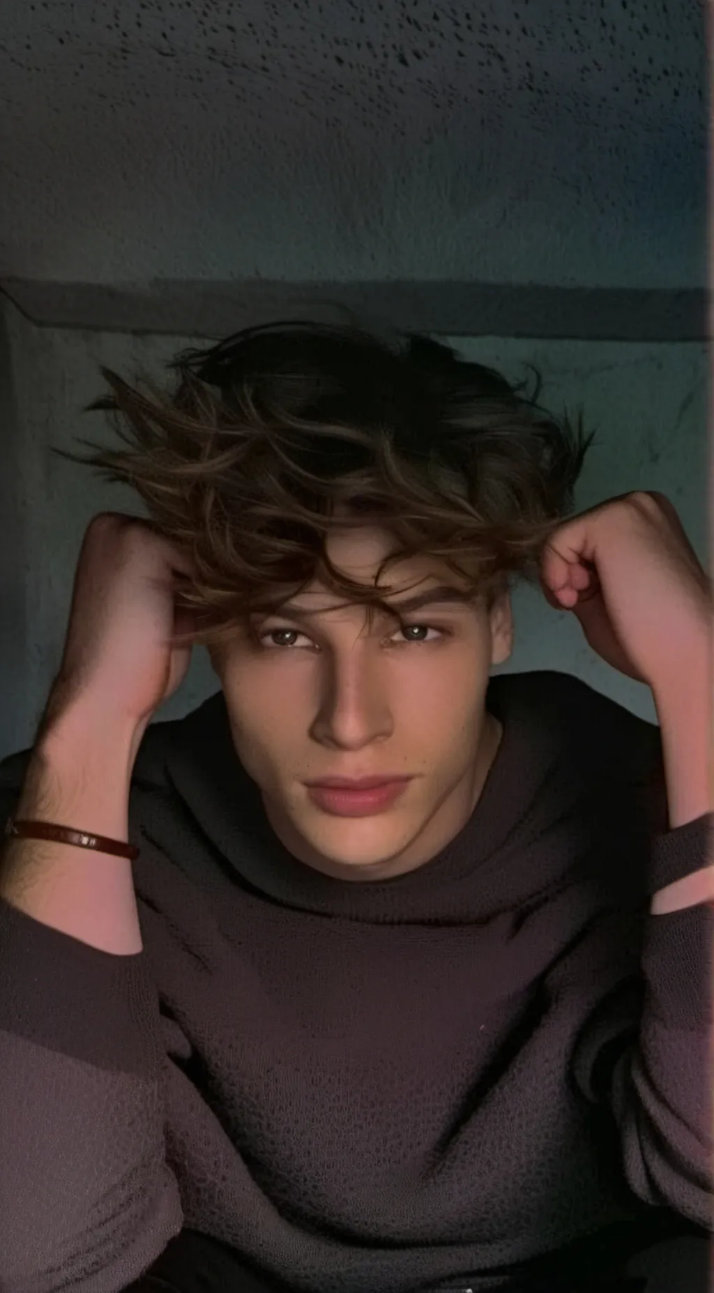 ai character: Henry background