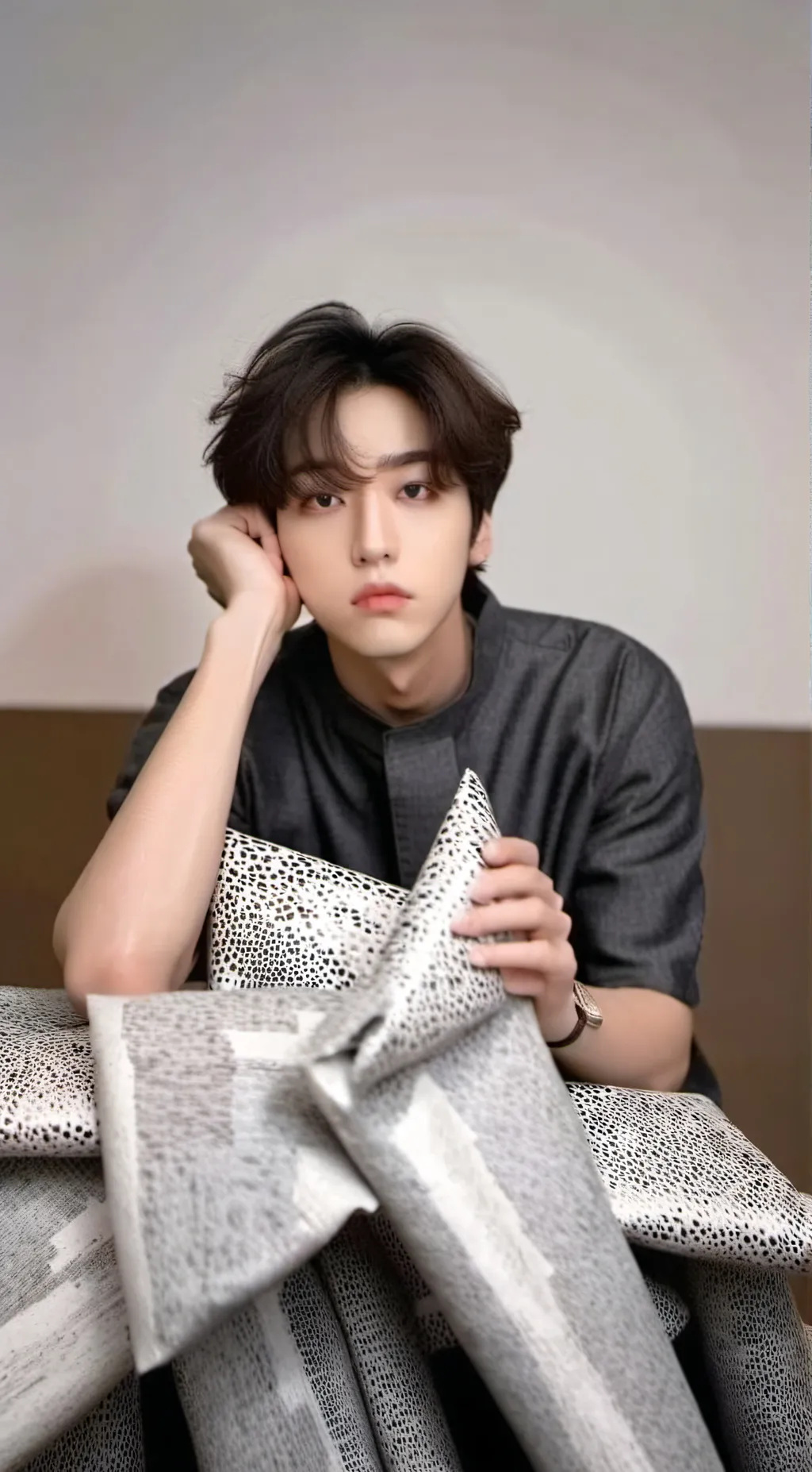 ai character: Stray kids  background