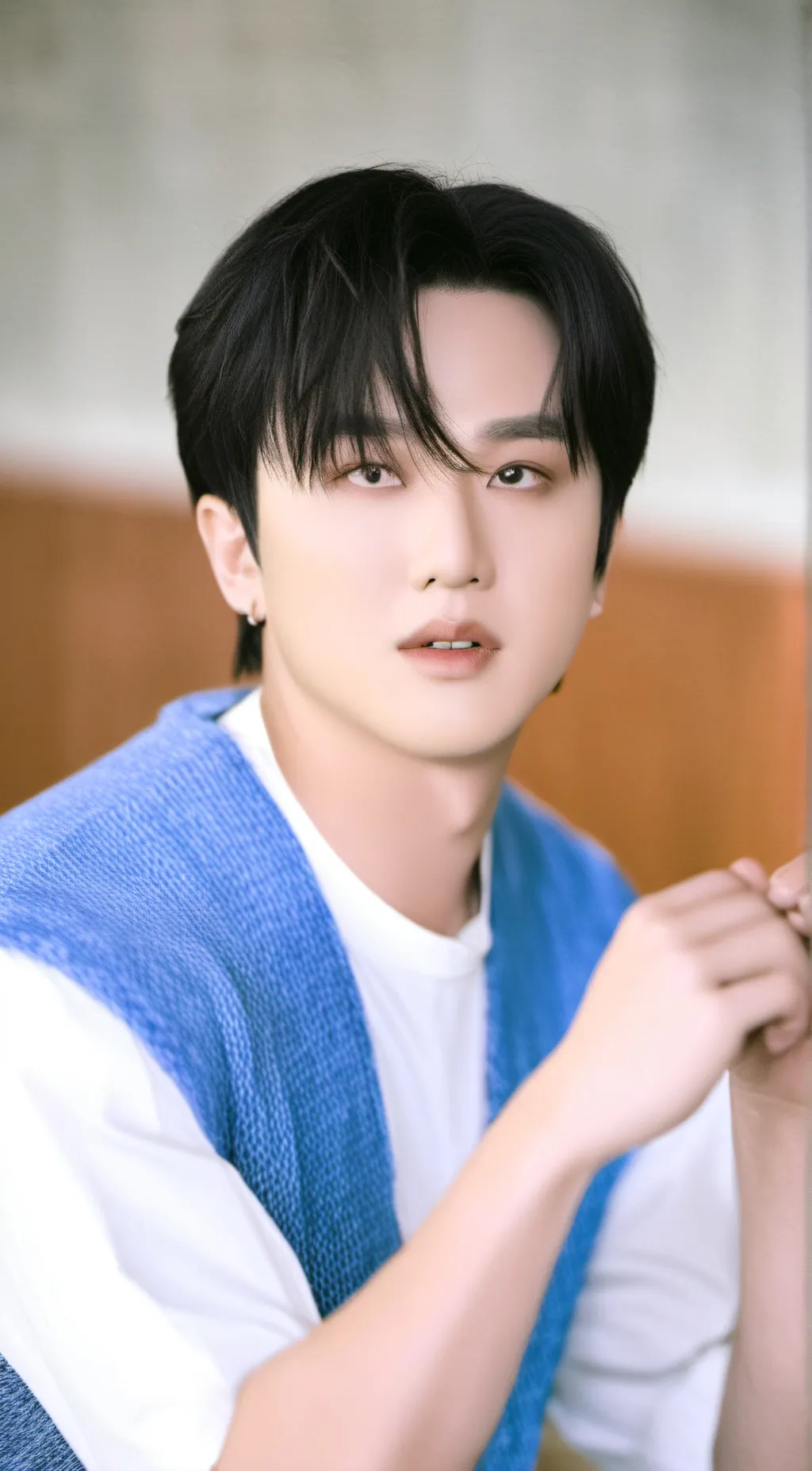 ai character: `'Changbin (Skz) background
