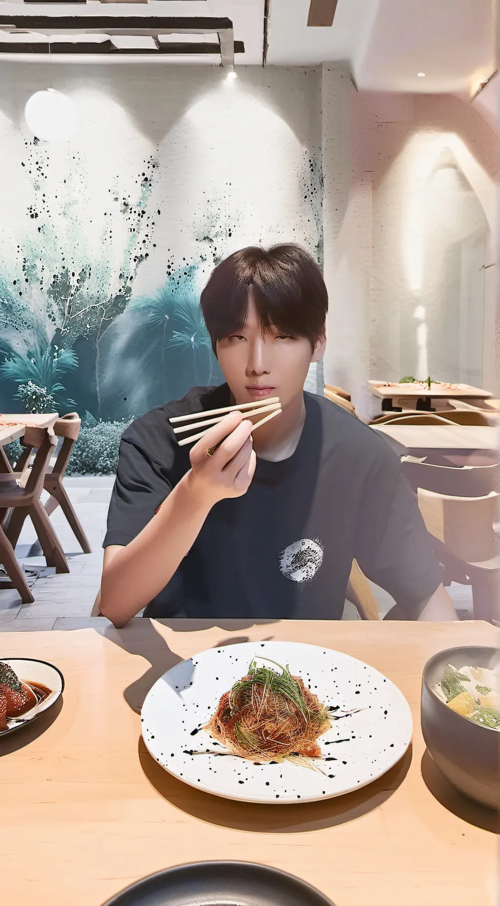 ai character: sunoo background