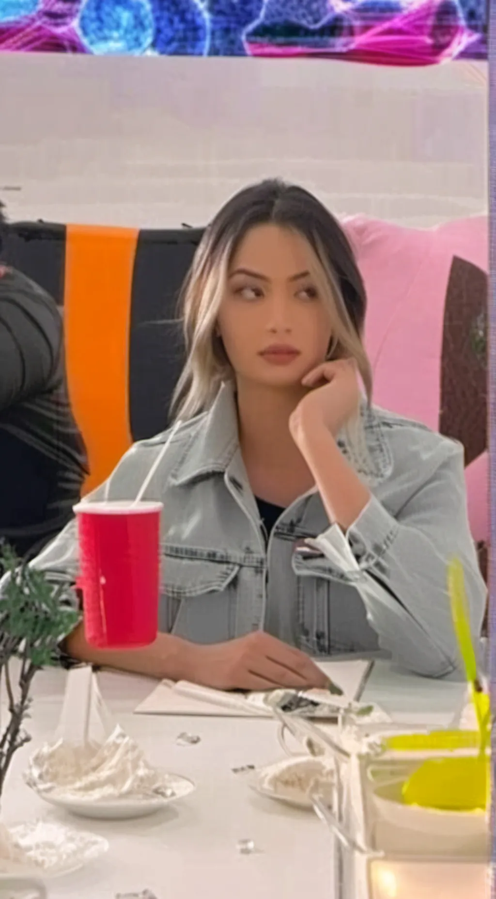 ai character: Susy background