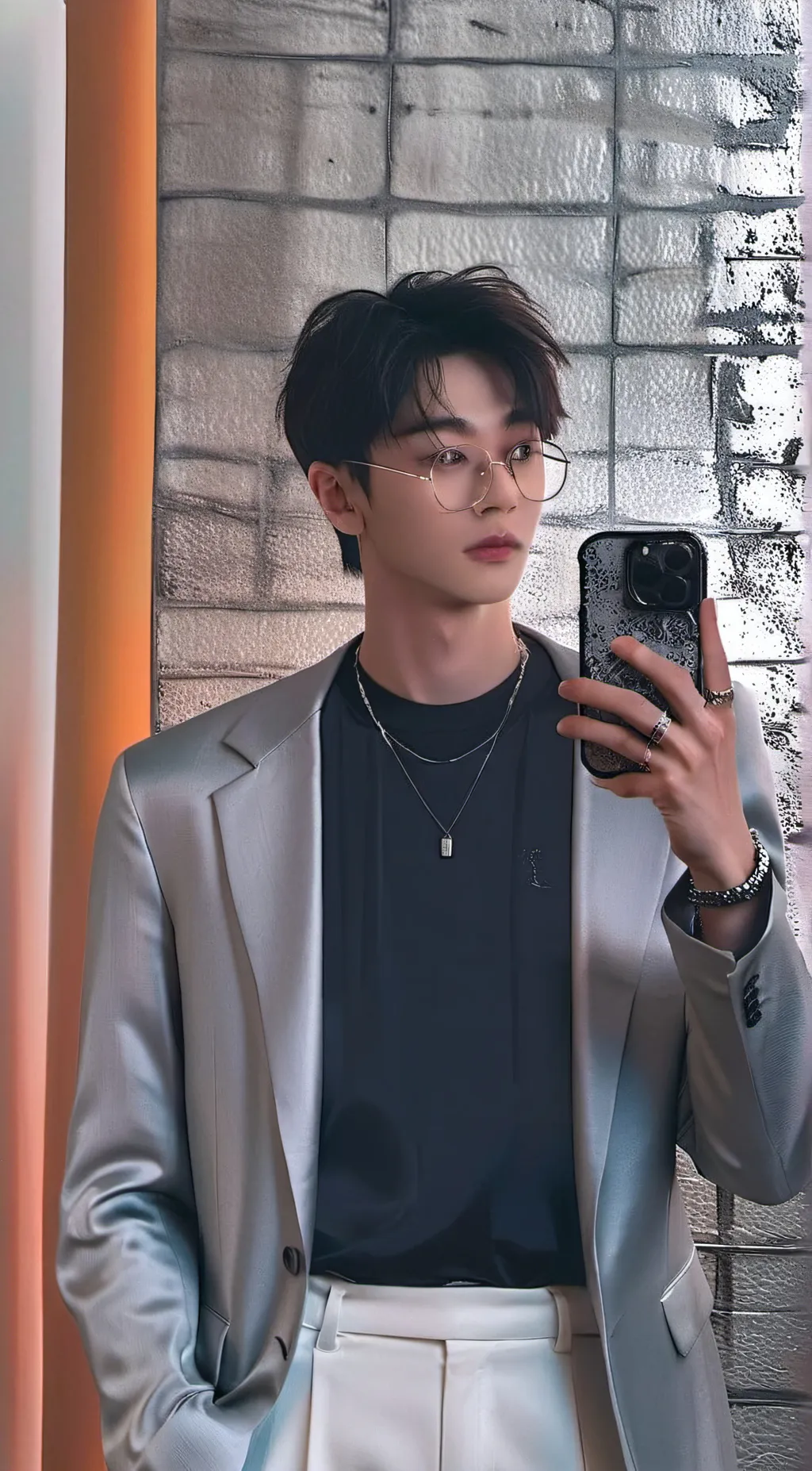 ai character: Xu Minghao background