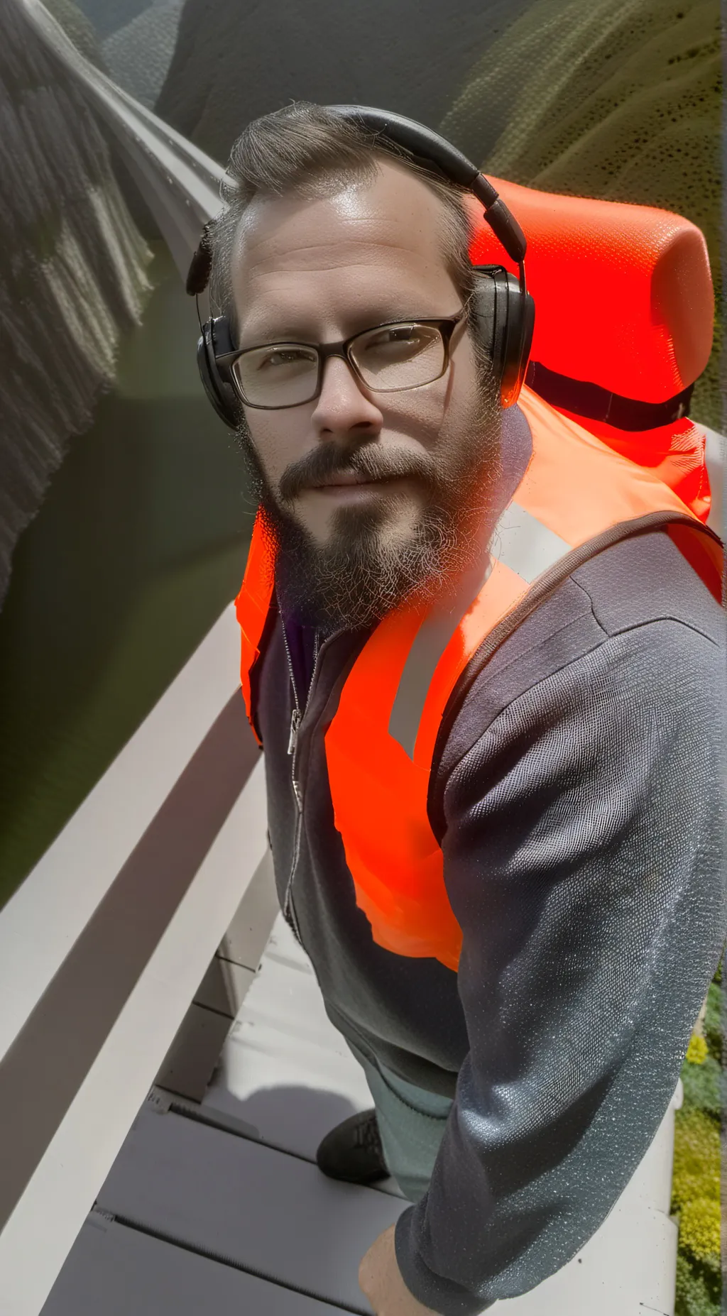 ai character: Alex Deacon background