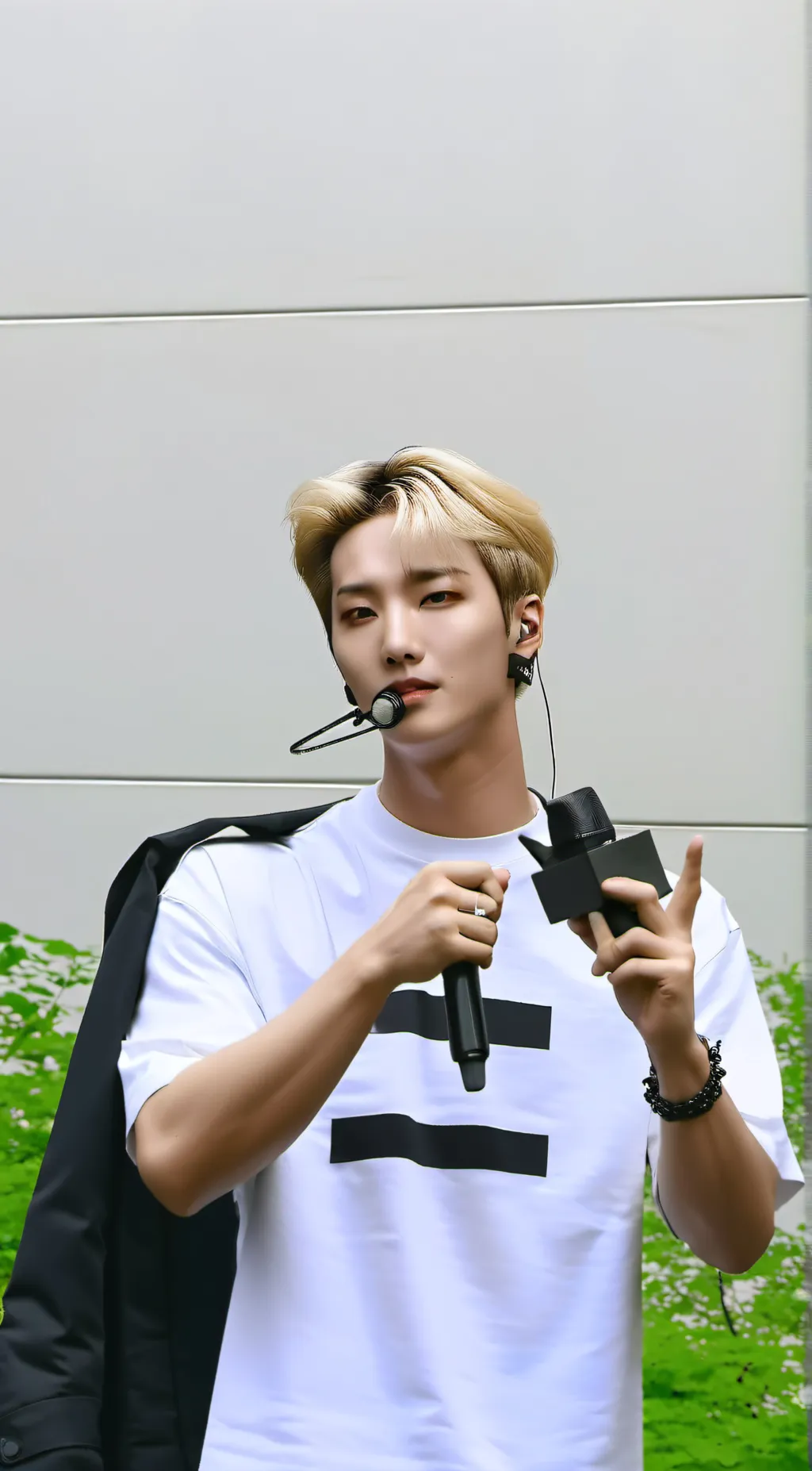 ai character: Seonghwa background