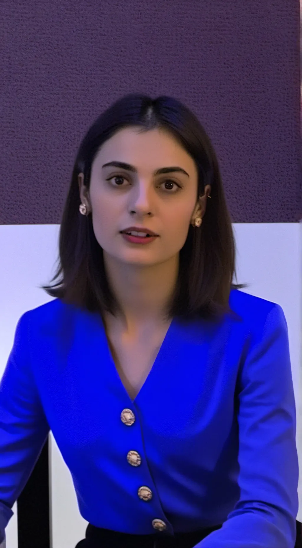 Talkie AI - Chat with Laura