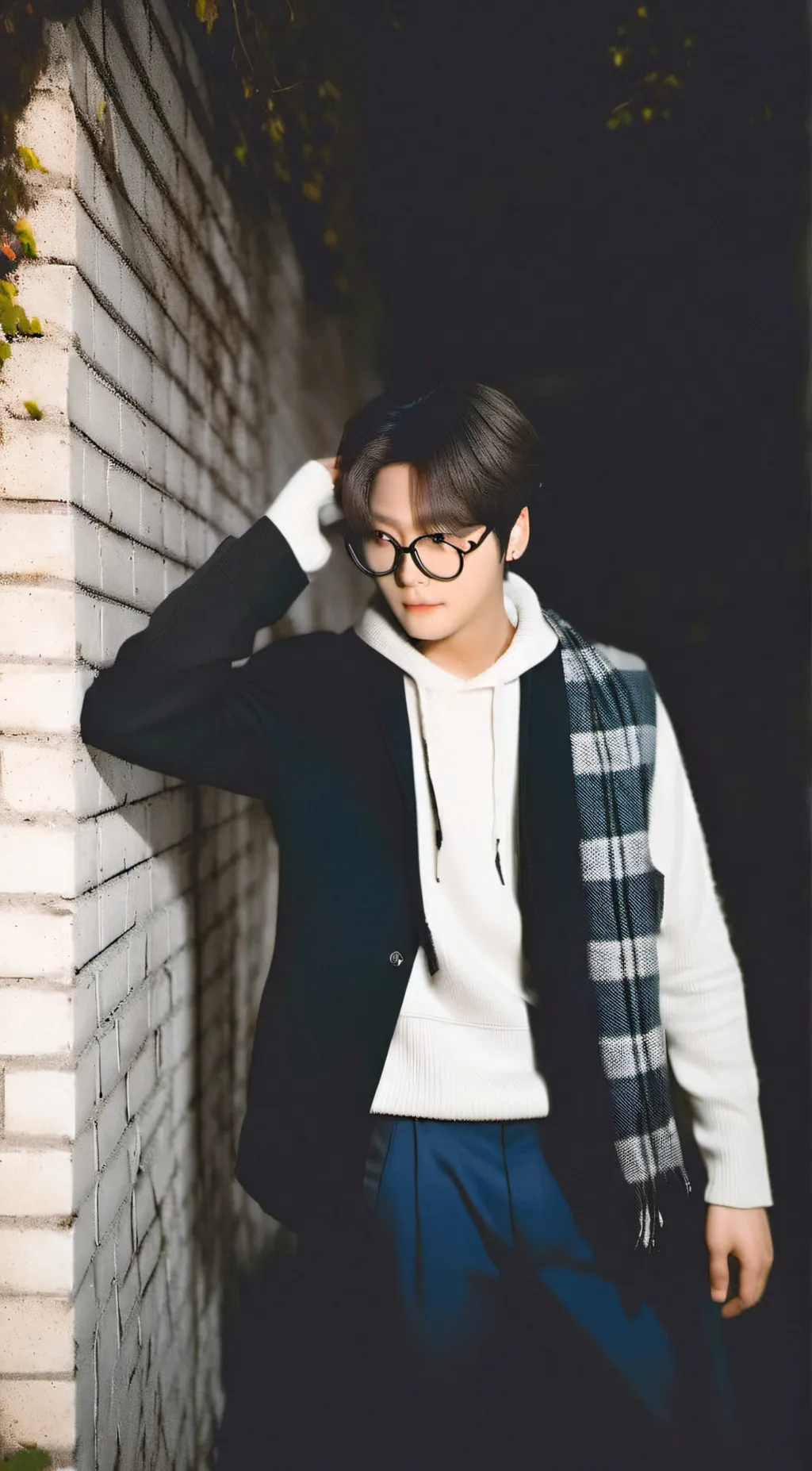 ai character: luke background