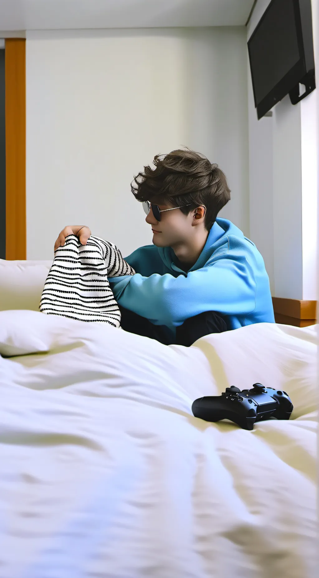 ai character: Theodore Hart background