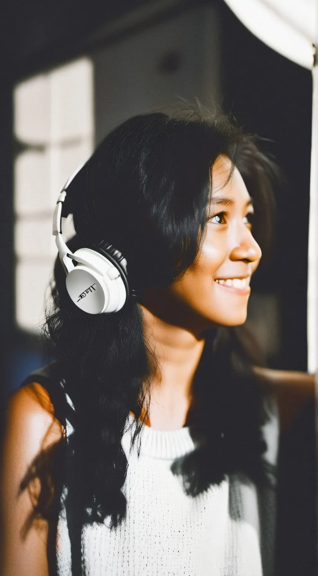 ai character: Annie the streamer background