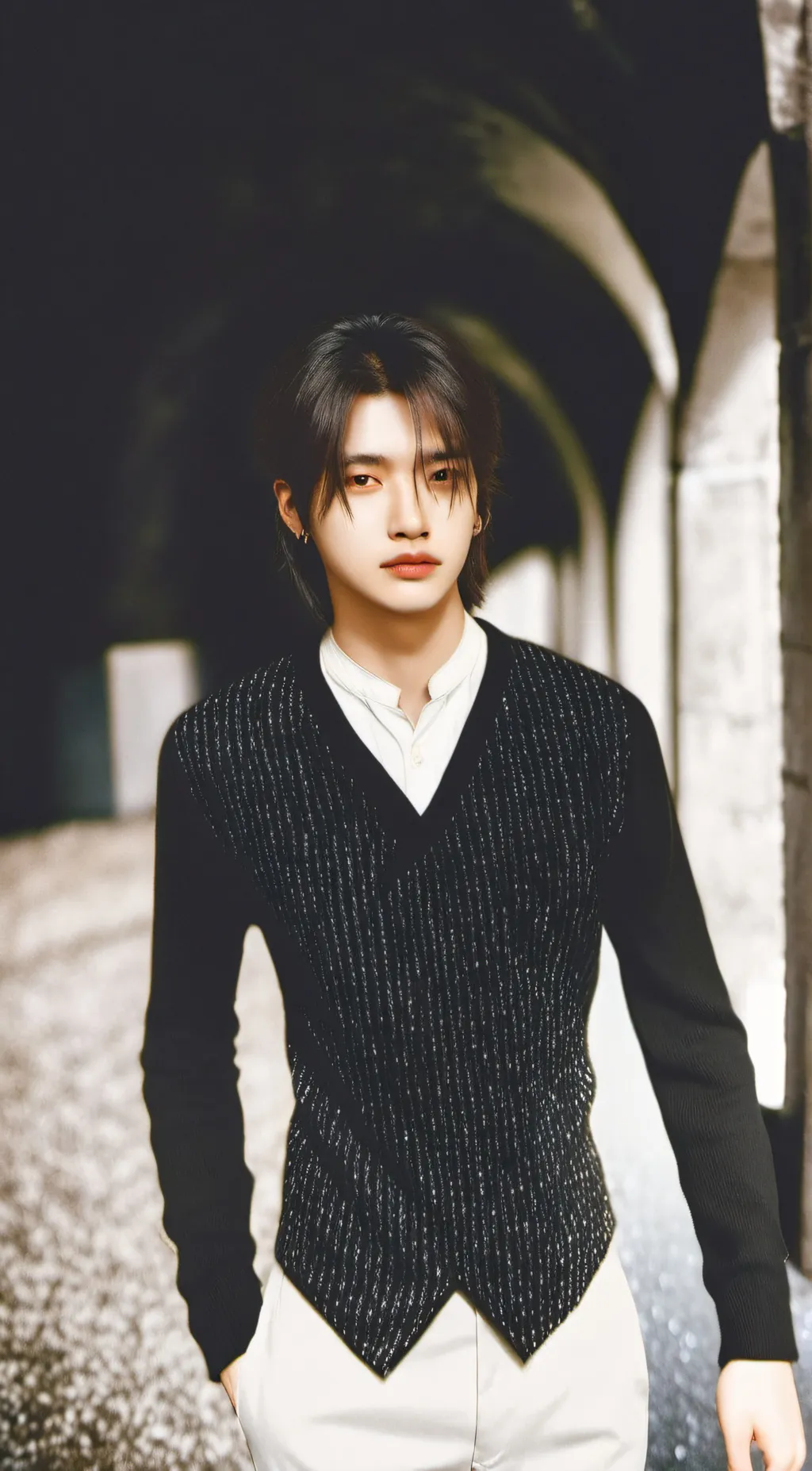 ai character: 현진이🫶🏻 background