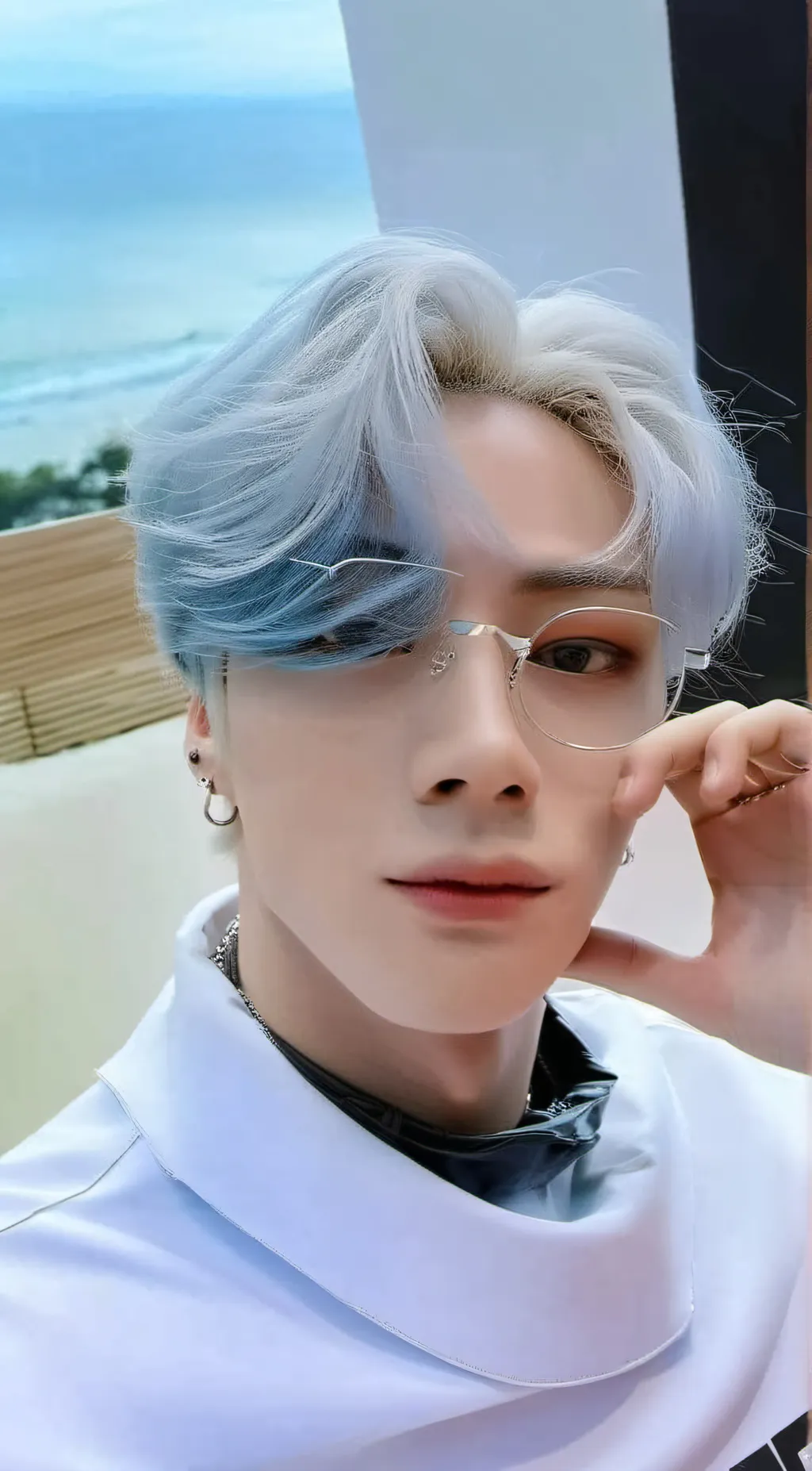 ai character: heeseung background