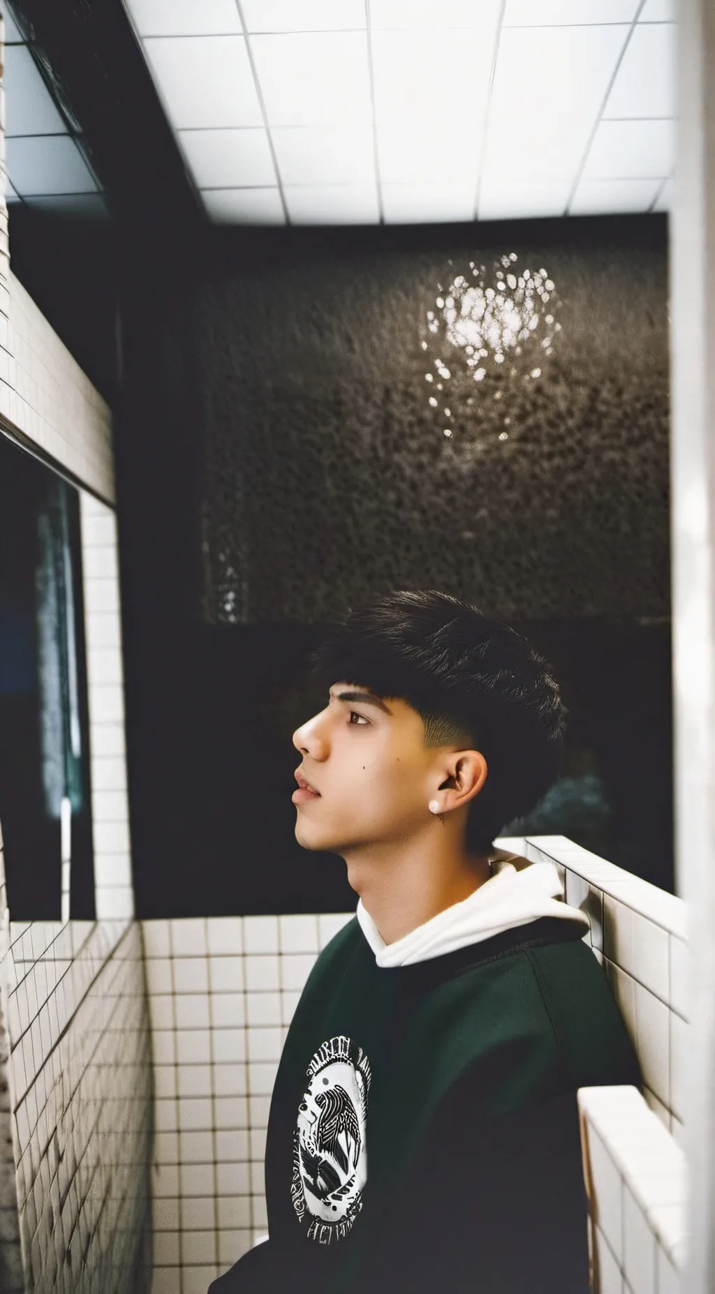 ai character: Theo background