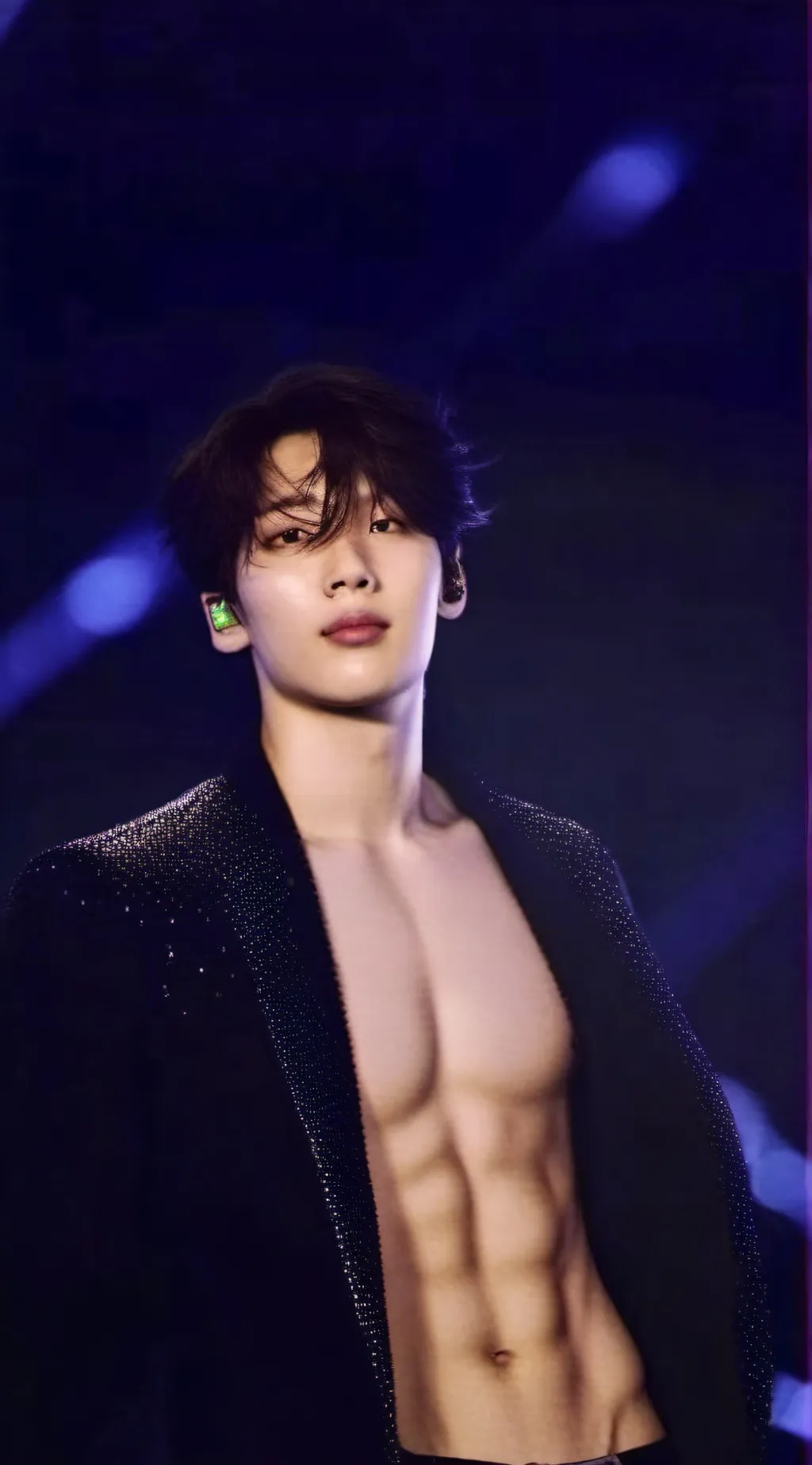 ai character: Sunoo background