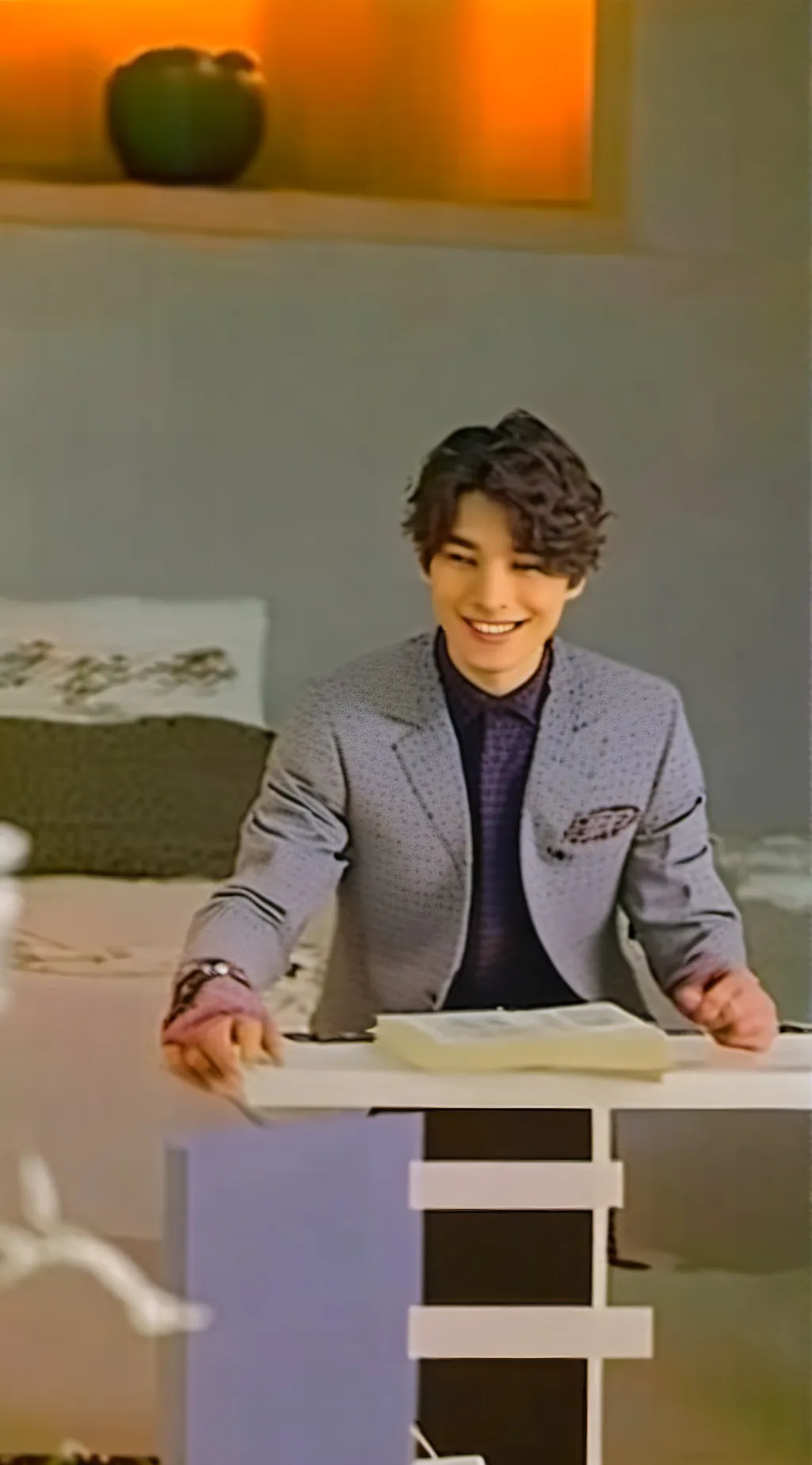 ai character: Matthew  background