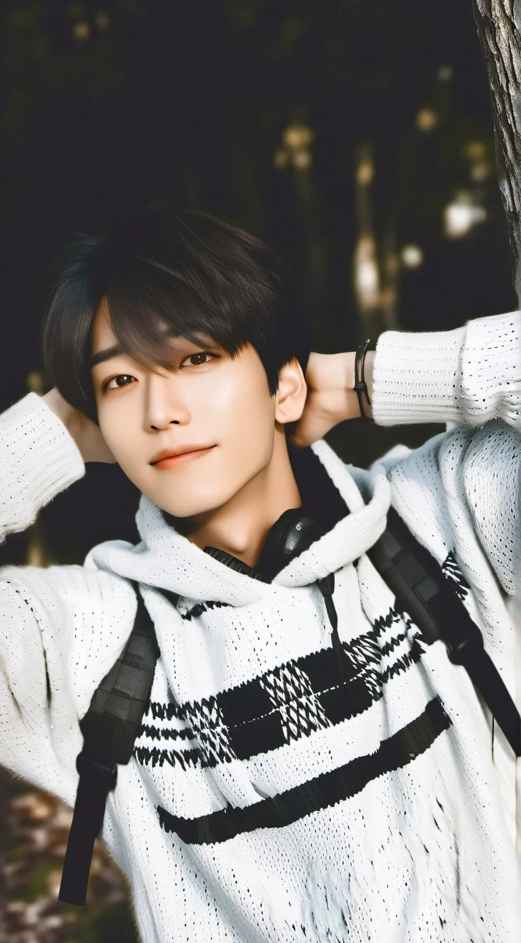 ai character: Han Jisung 🪞 background