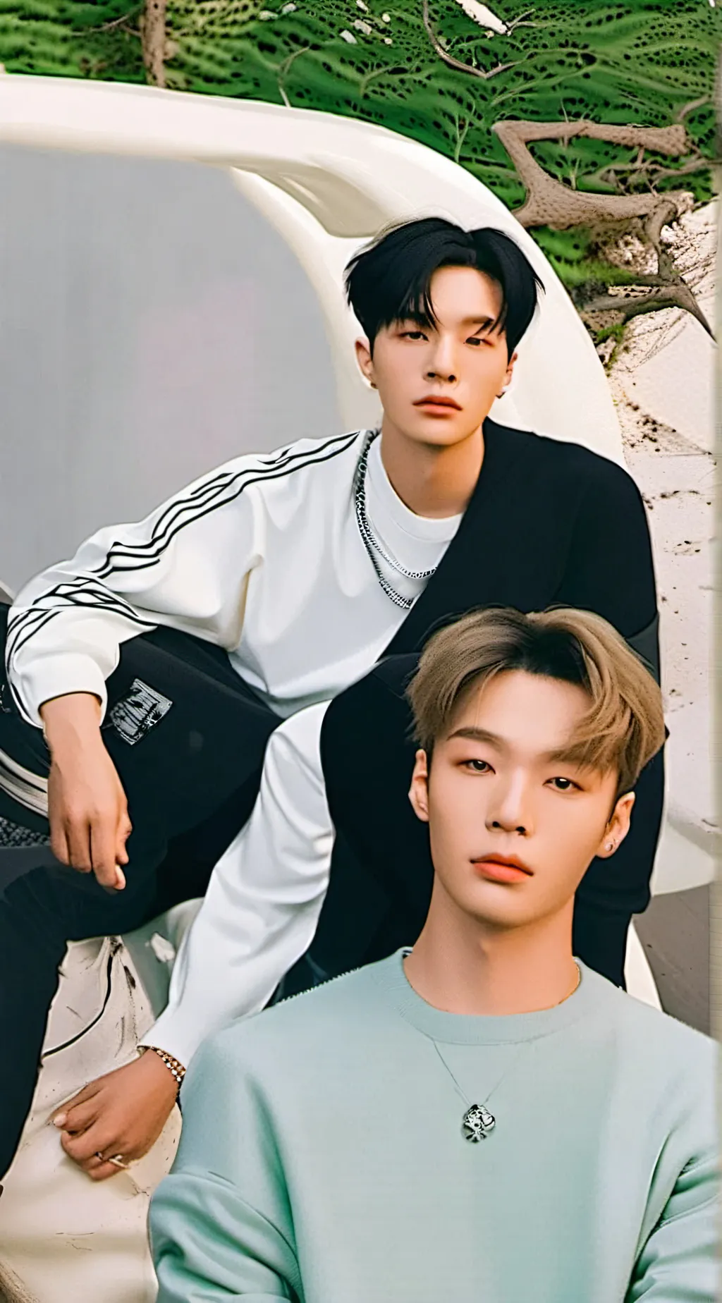 ai character: SKZ🐺🐱🐽🦙🐻🐥🐶🍞 background