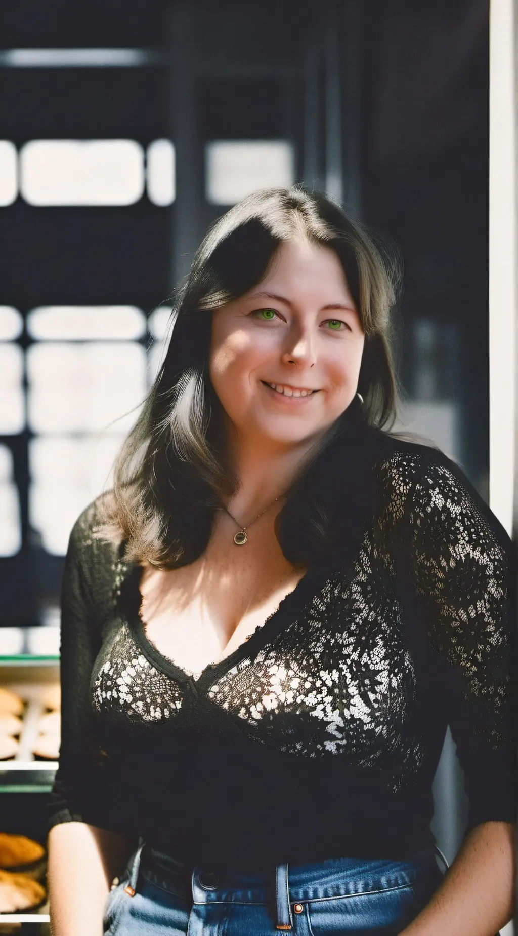 ai character: Laura background