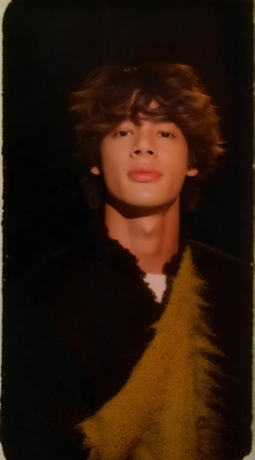 ai character: Gio ❤️ background