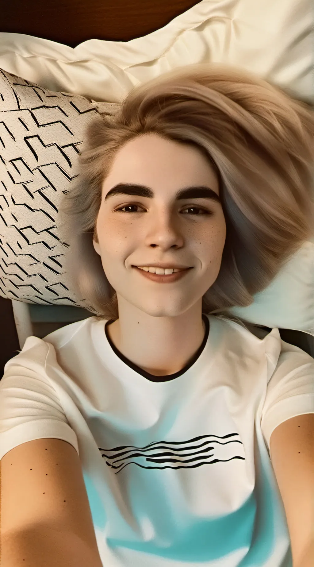 ai character: Elia background